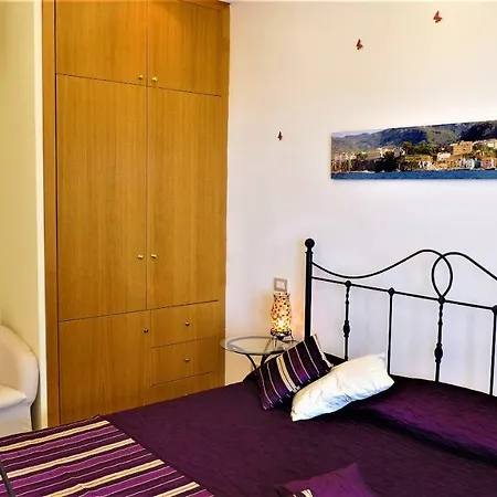 Nerano Suites Pensión *